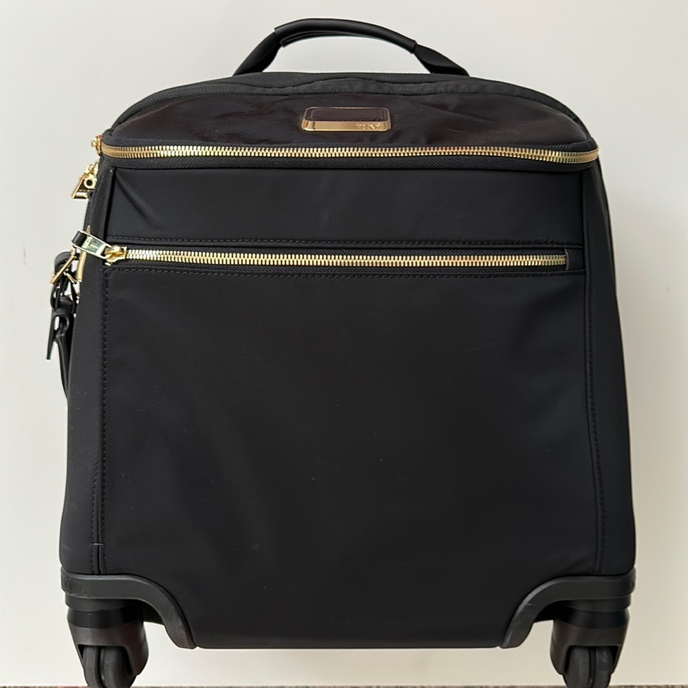Tumi Spinner Roller Carryon Bag, Black